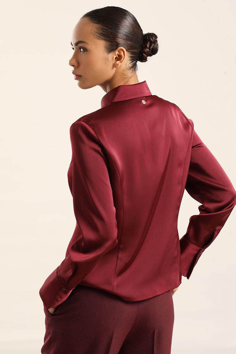 Blusa Entallada, Satin Burdeo Liola-3