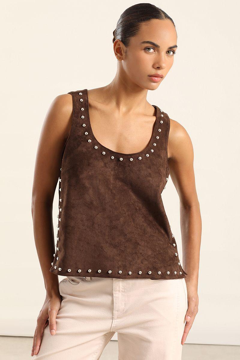 Top Efecto Gamuza, Tachas, Chocolate Liola-0