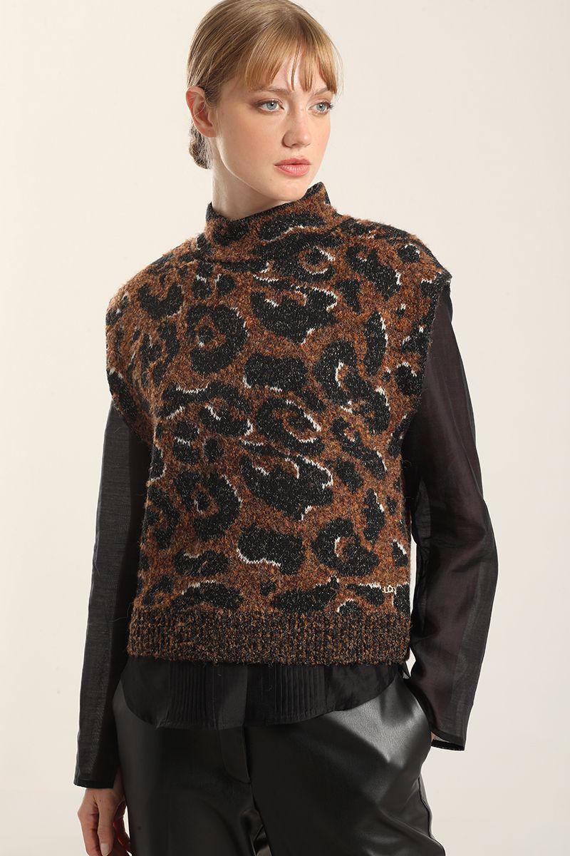 Jersey tejido animal print, cafe Liola-5