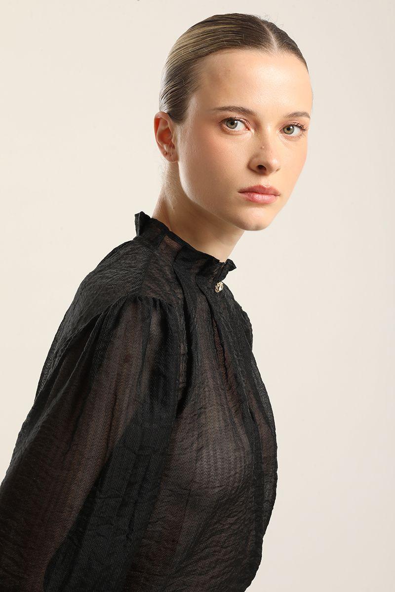 Blusa Semi Trasparente, Boton Joya, Negro Liola-2