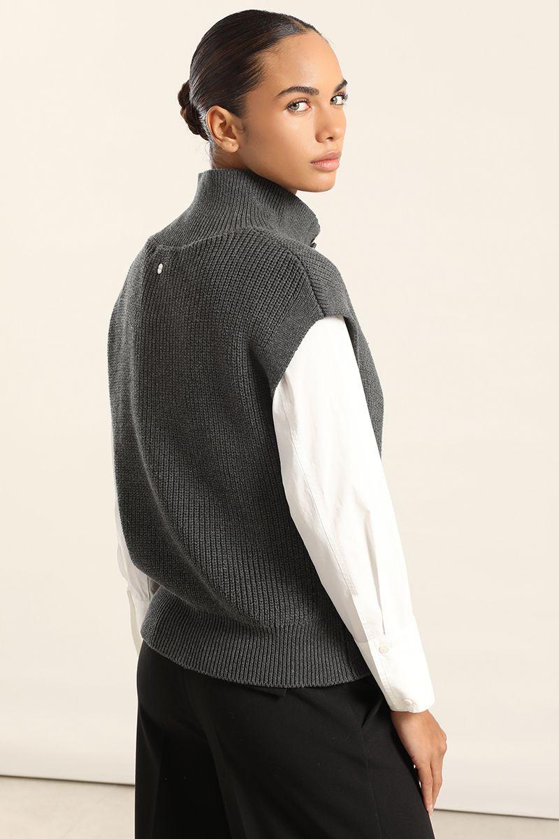 Chaleco Punto, Aplicacion Joya, Gris Liola-3