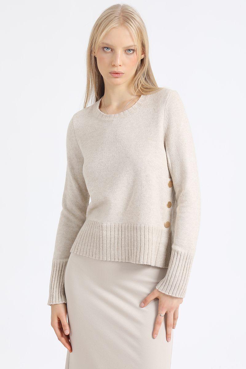 Sweater Recto Tejido Punto, Boton Decorativo, Beige Liola-2