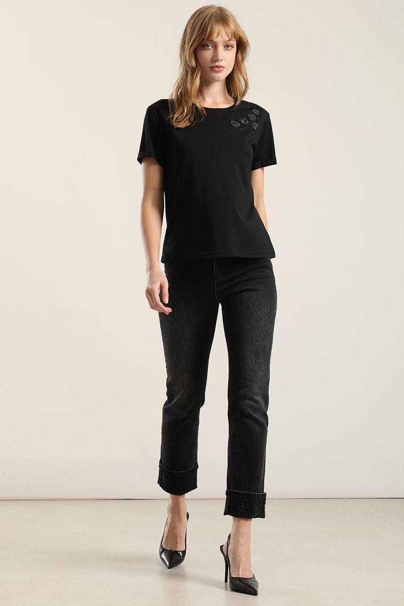 polera aplicacion flor joya, negro Liola-1