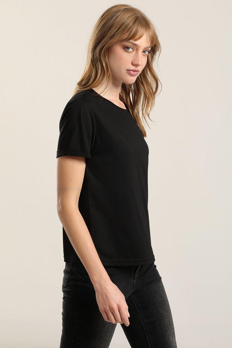 polera aplicacion flor joya, negro Liola-4