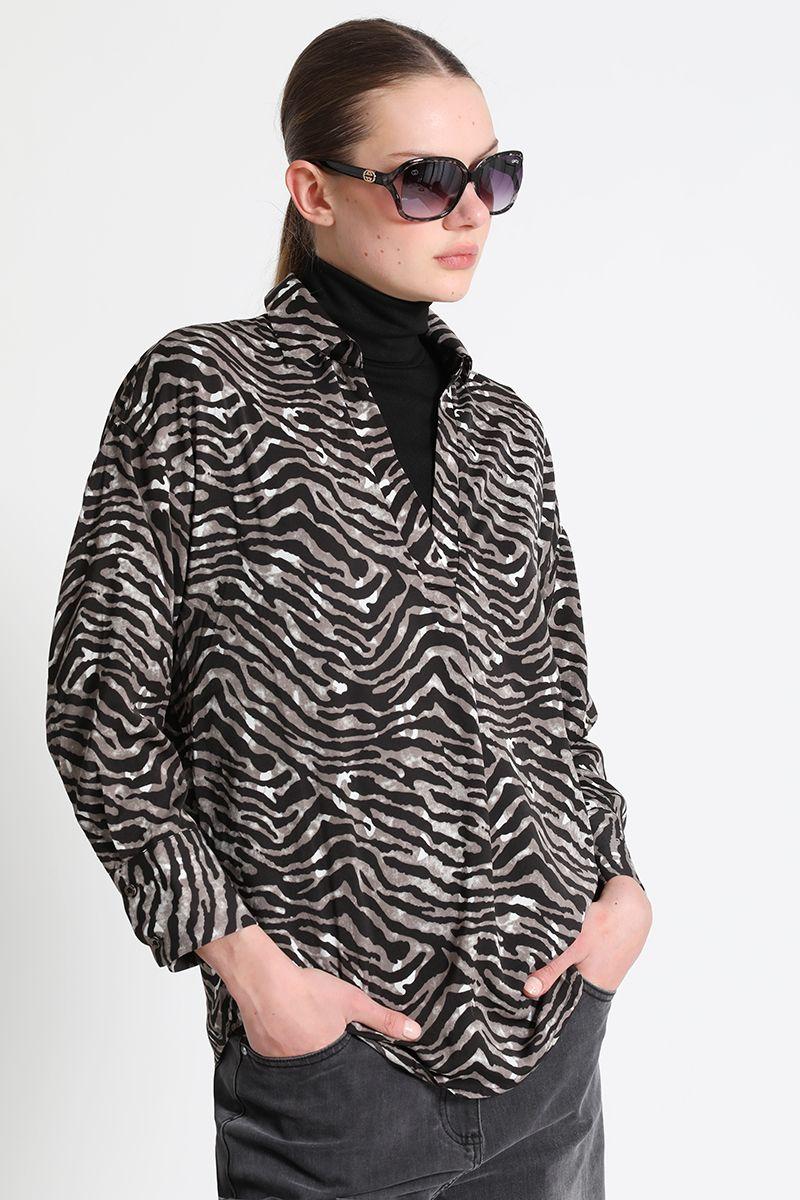 Blusa Estampado Animal Negro Liola-2
