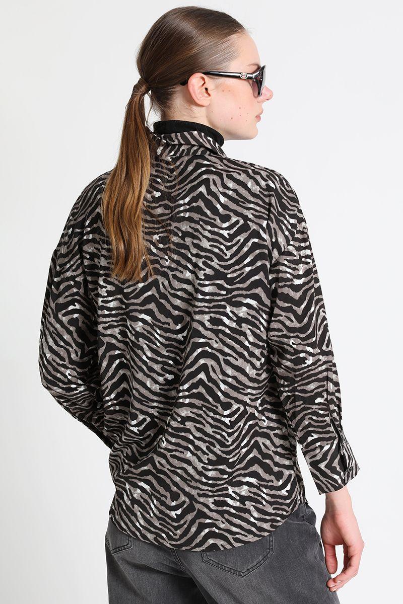 Blusa Estampado Animal Negro Liola-3