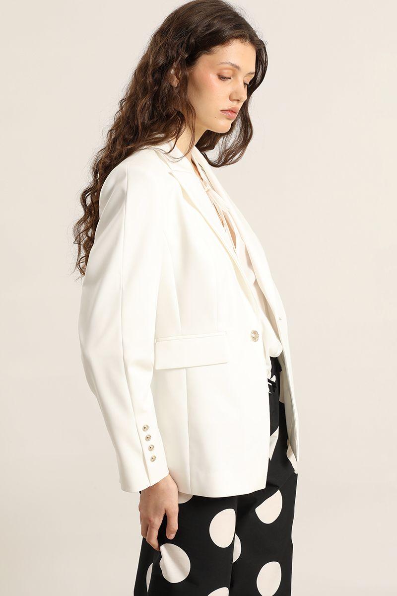 Blazer entallado, broches fantasia, crudo Liola-6