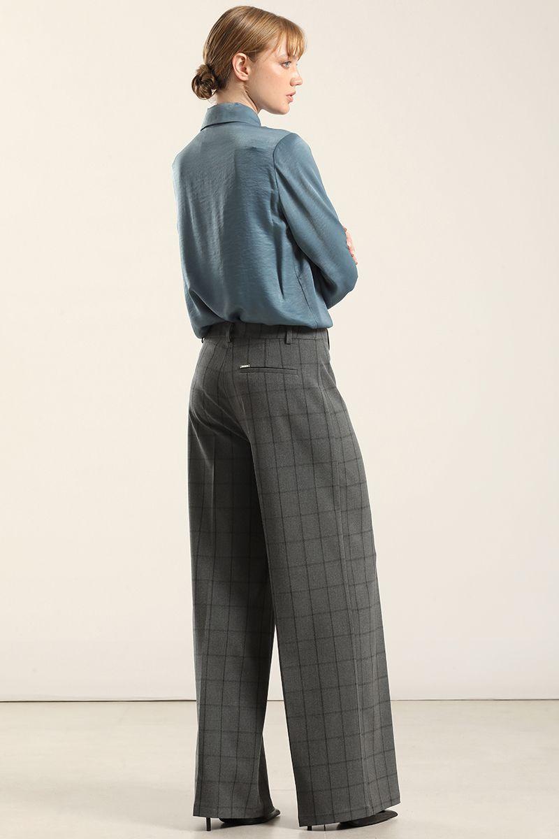 Pantalon Ancho Cuadros Fantasia, Gris Liola-4