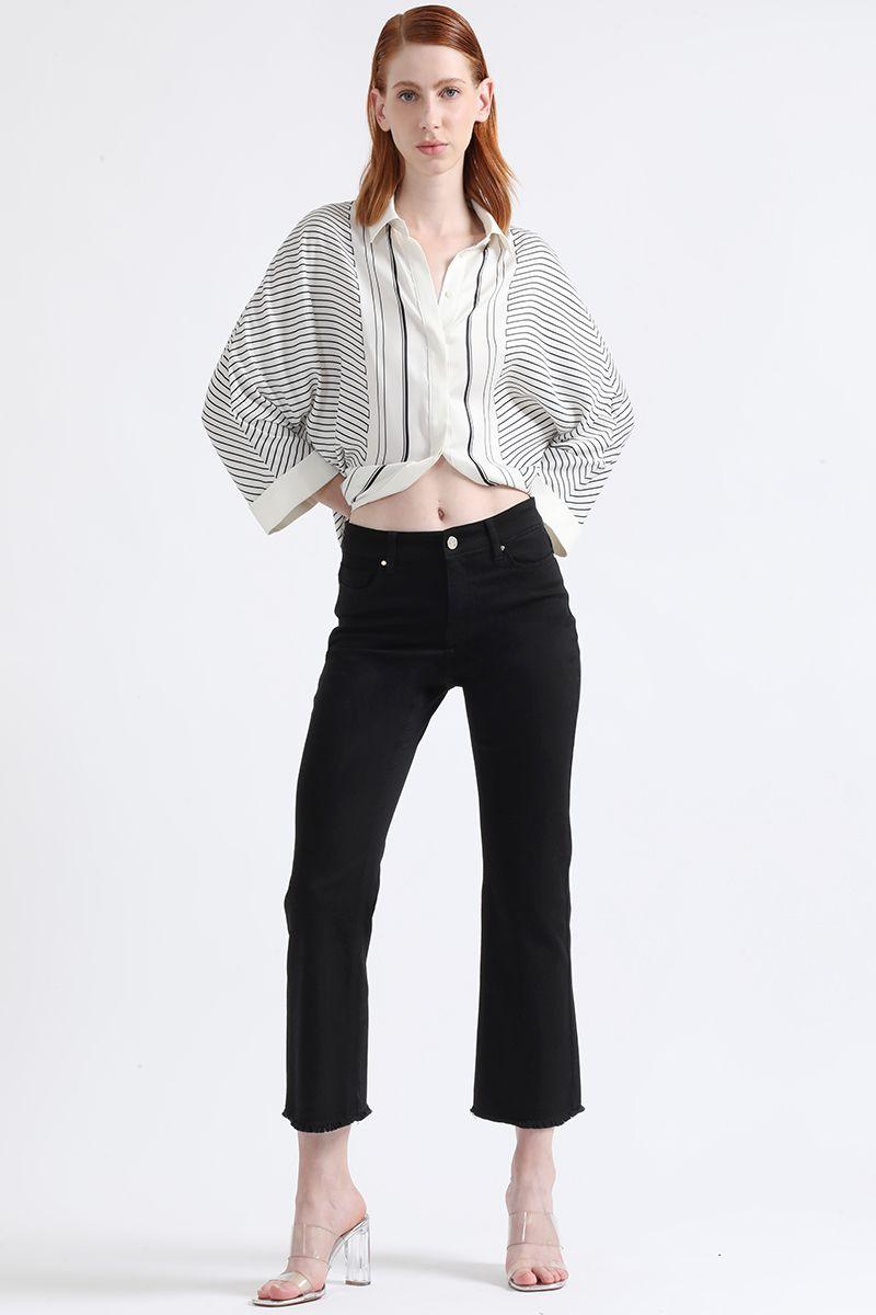 Jeans Color Flare Cropped Fit, Tiro Medio, Negro Liola-0