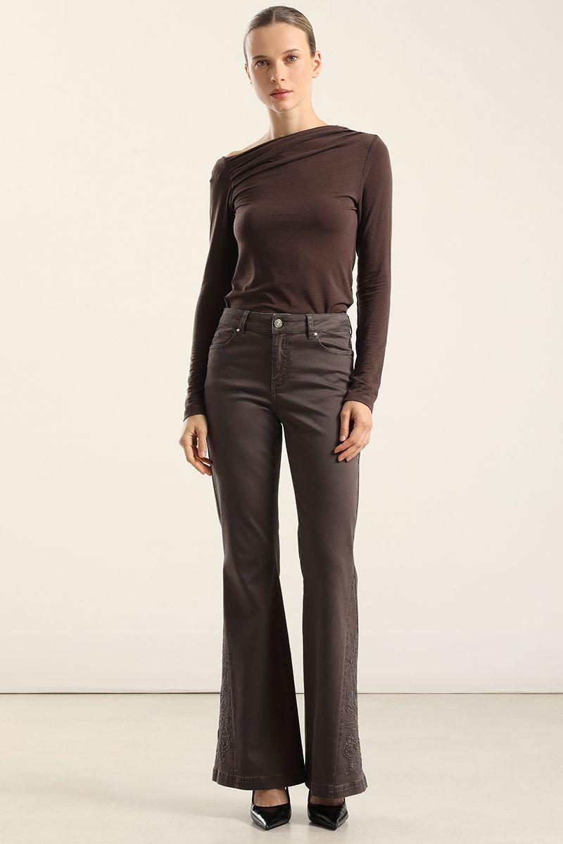 Jeans Color Flare, Bordado, Chocolate Liola-0