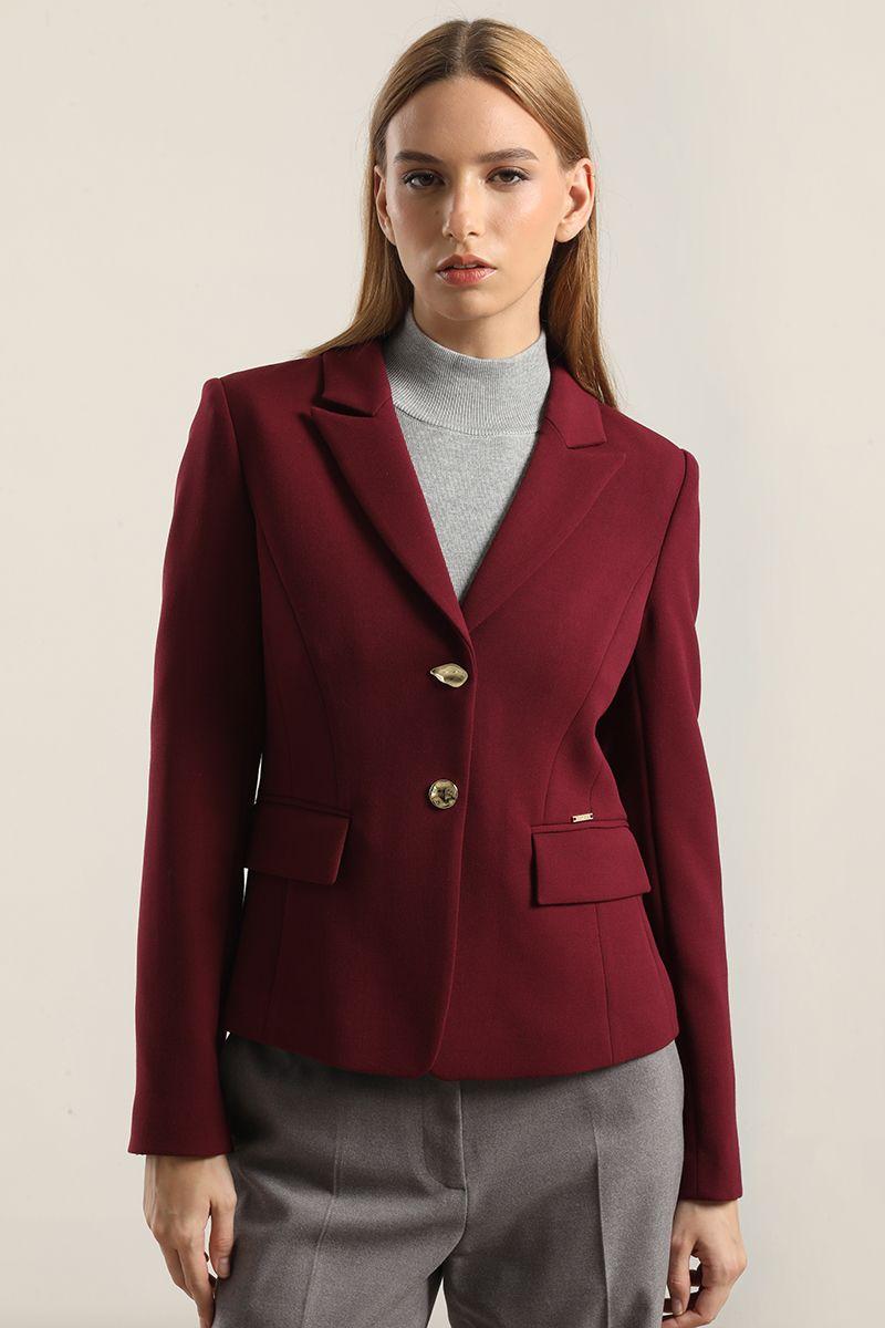Blazer entallado, boton fantasia, burdeo Liola-5