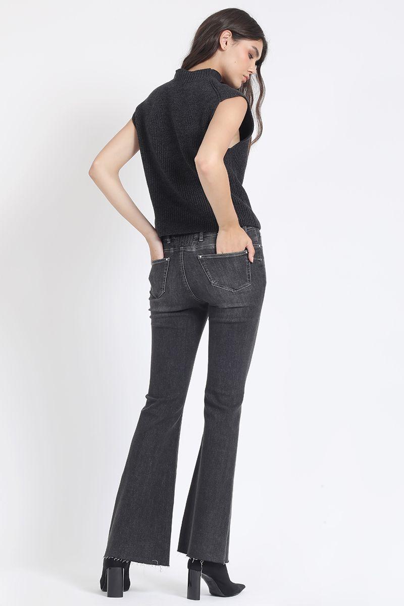 Jeans Flare Push-Up, Tiro Medio, Gris Liola-3
