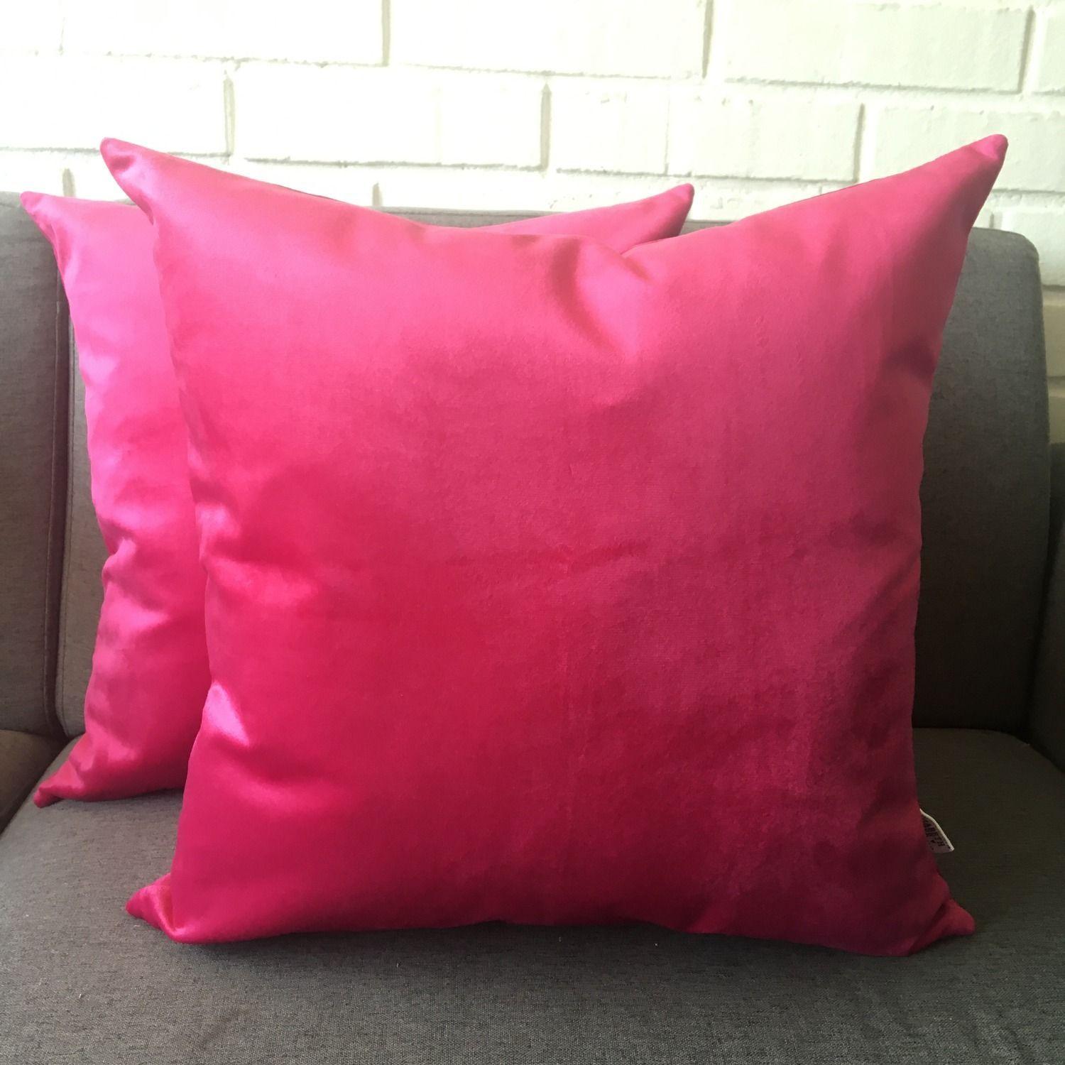 COJIN DECORATIVO DISEÑO SUAVE ROSA FUCSIA 45X45 RELLENO-2