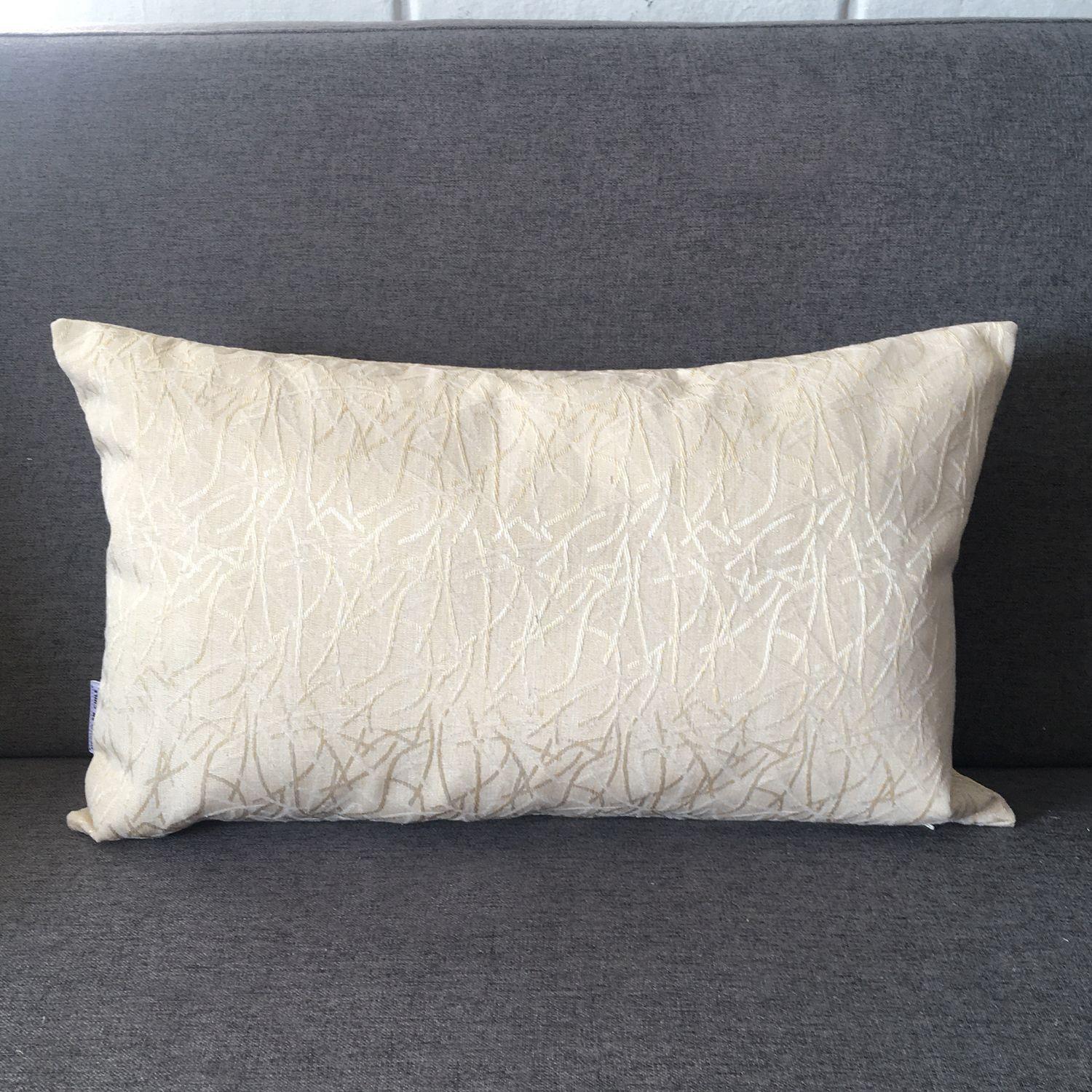 FUNDA COJIN DECORATIVO DISEÑO TEXTURA CREMA 50X30-2