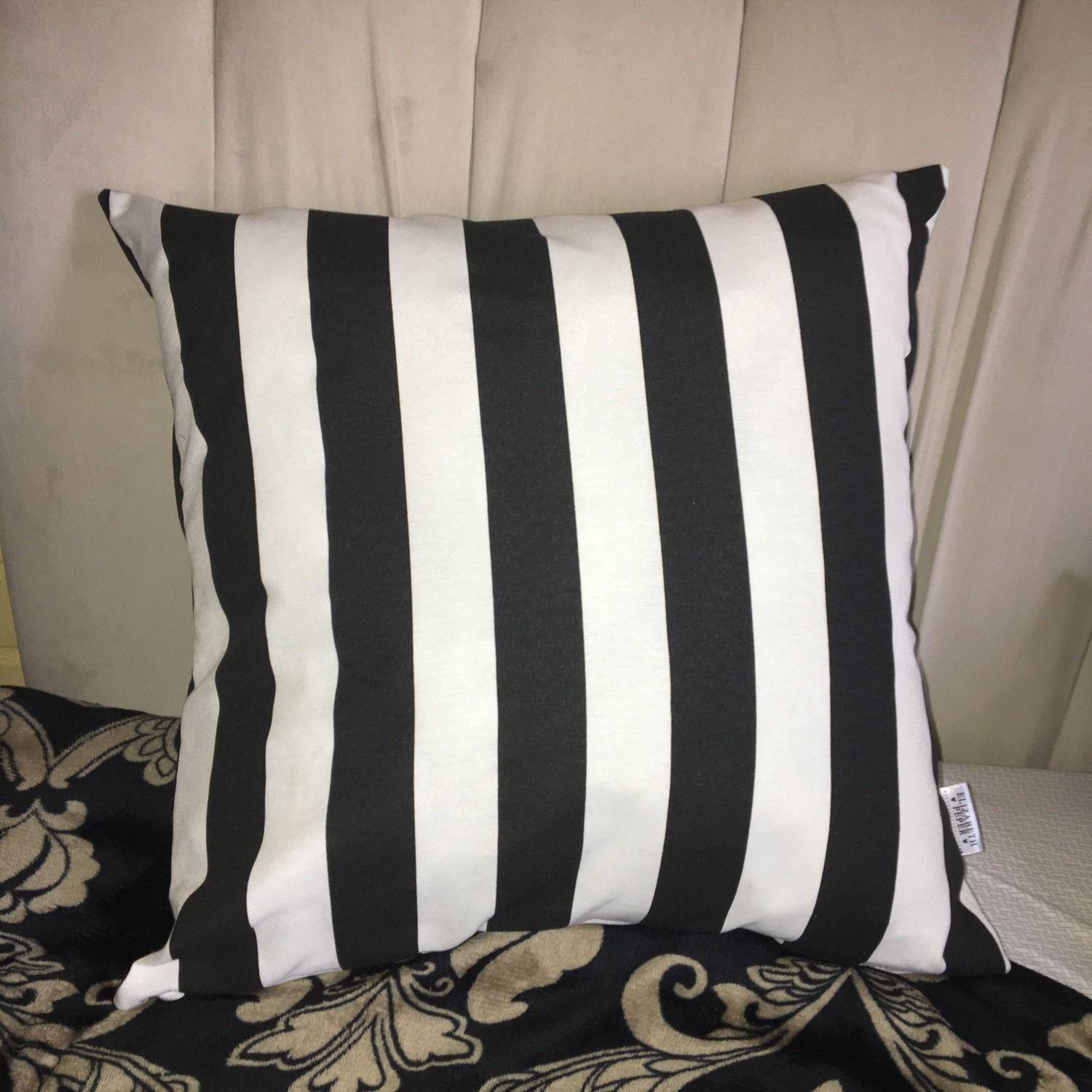 FUNDA COJIN DECORATIVO DISEÑO RAYAS BLANCO Y NEGRO 45X45-1