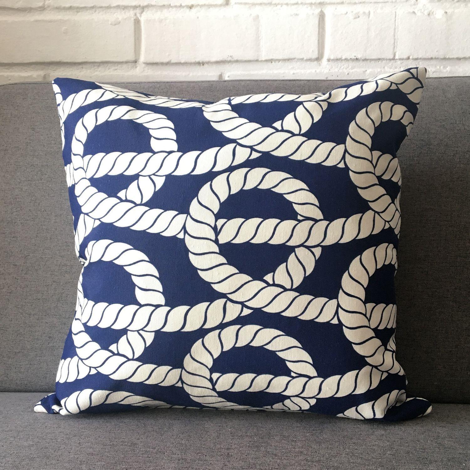 COJIN DECORATIVO DISEÑO NUDO NAUTICO AZUL 60X60 RELLENO-2