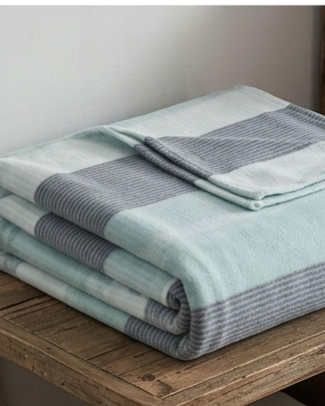 Sábanas de Polar Premium Con Diseño 2P - Suavidad Térmica y Confort Superior FYA.-4