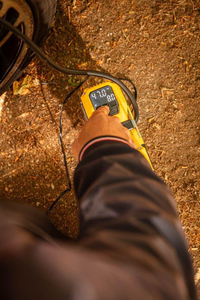 Stanley | Mini Compresor Digital 12V Auto — 150PSI / 10 BAR - SXIF0001-3