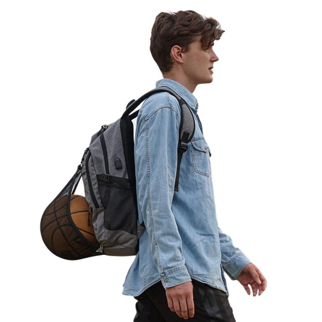 Mochila Impermeable con Carga USB y Malla Porta Balón Negro-3