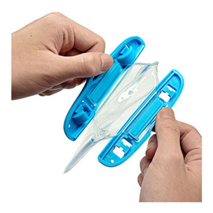 Funda Universal Impermeable y Touch para Smartphones IPX68 Celeste-2
