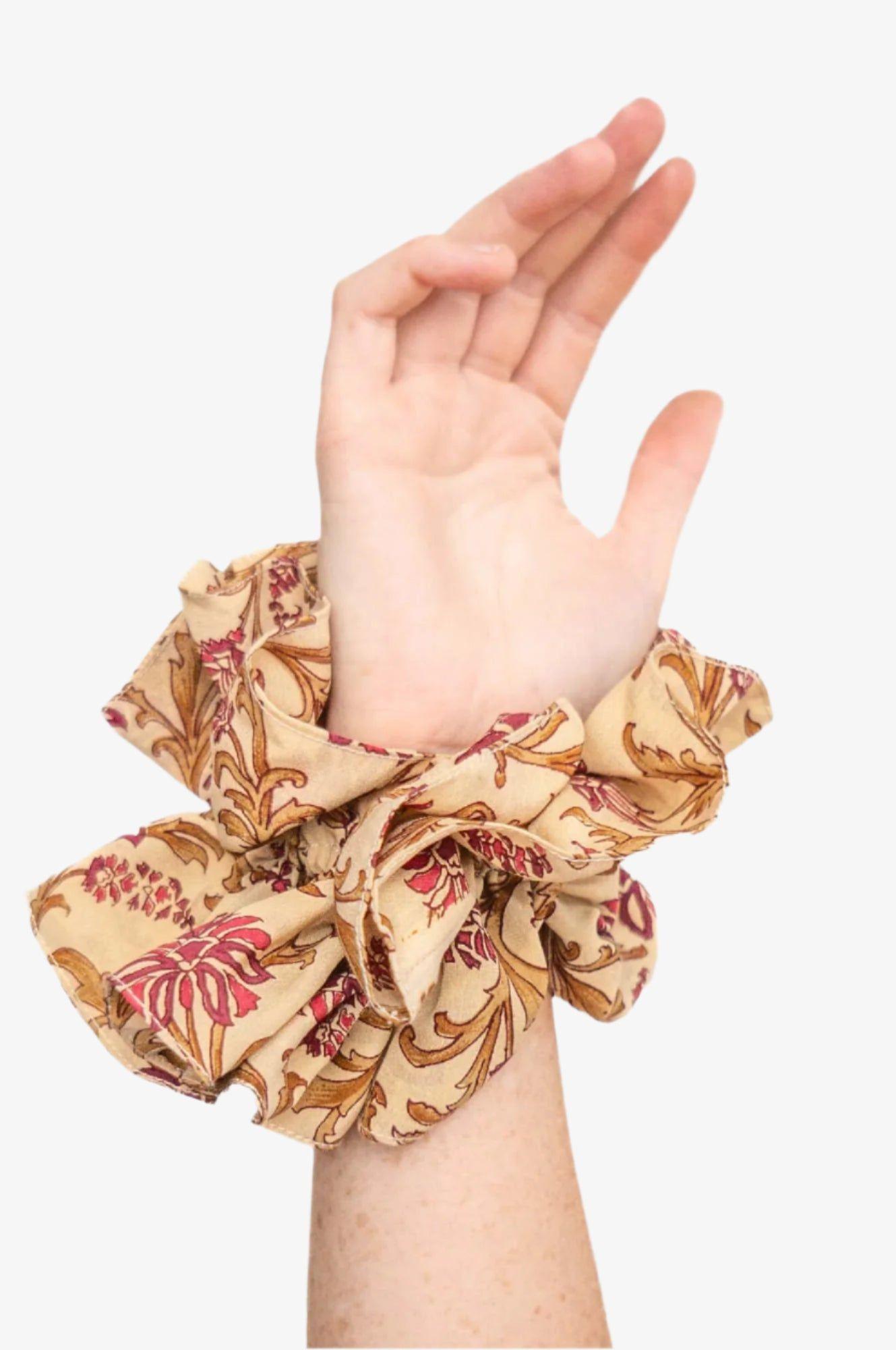 Colet Dalia Seda Beige y Rojo-0
