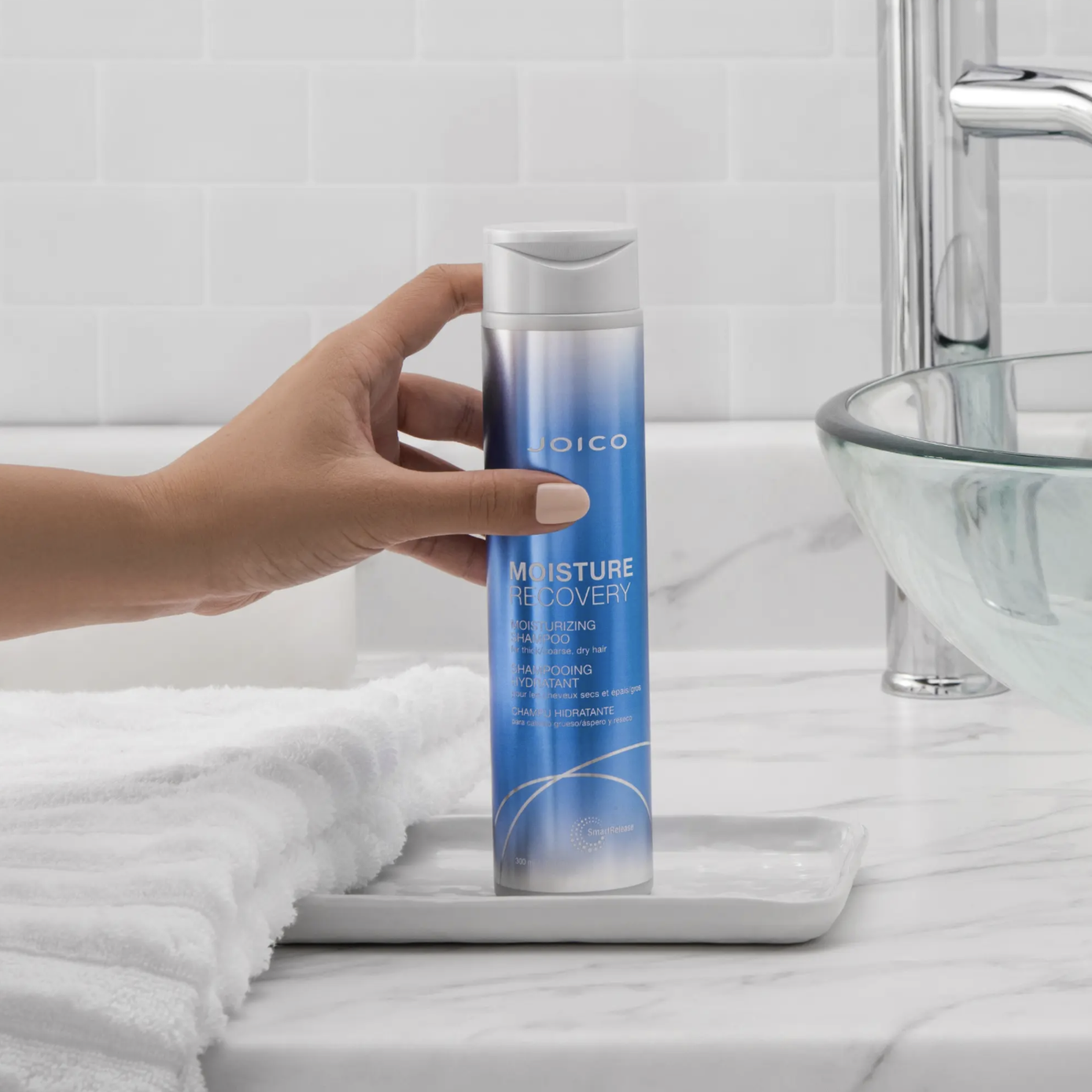 Shampoo Moisture Hidratación Intensa JOICO 300ml-1