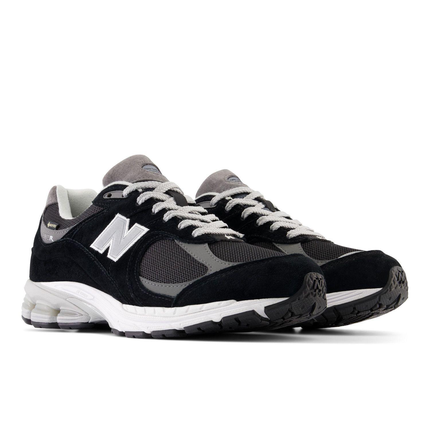 Zapatillas Urbanas Unisex New Balance 2002 R Negras/Blancas-2