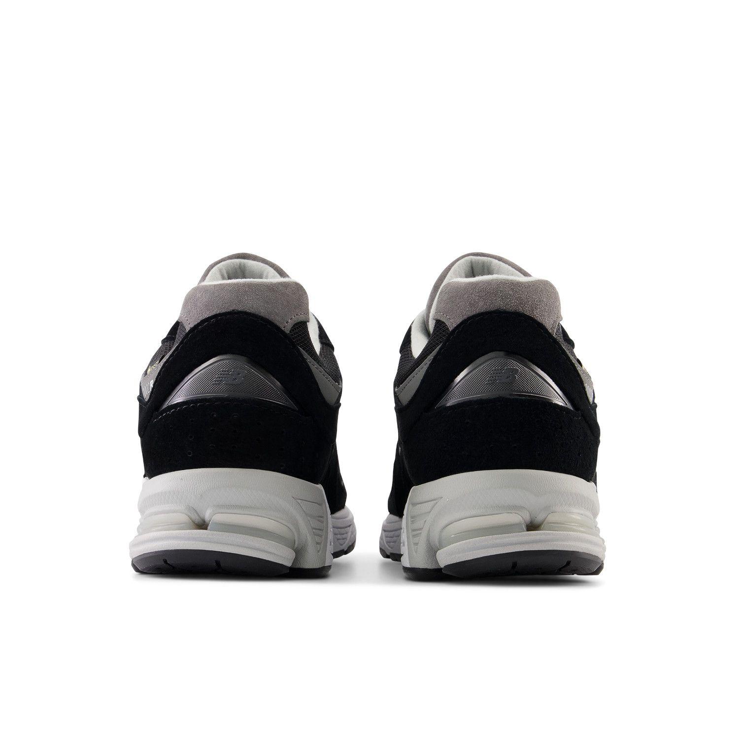 Zapatillas Urbanas Unisex New Balance 2002 R Negras/Blancas-4