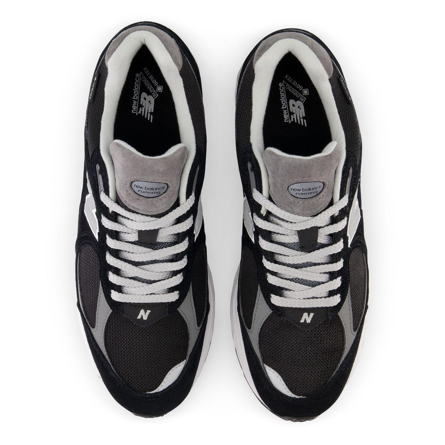 Zapatillas Urbanas Unisex New Balance 2002 R Negras/Blancas-3