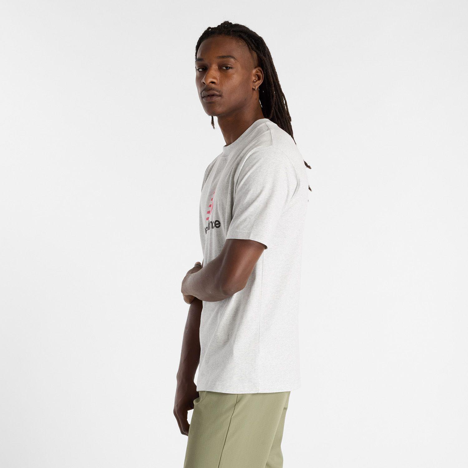 Polera Lifestyle Hombre New Balance Athletics Logo Gris-3
