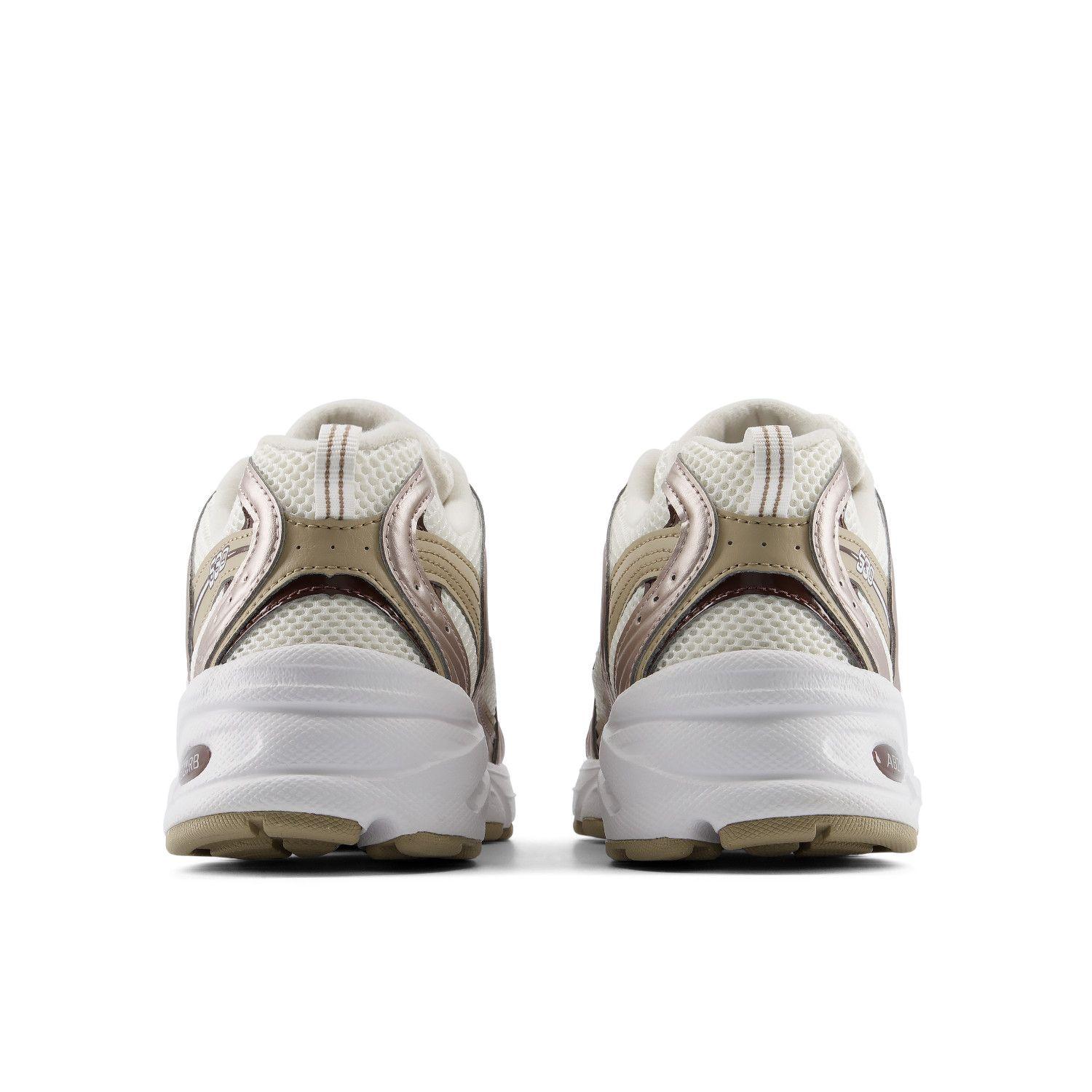 Zapatillas Urbanas Unisex New Balance 530 Blanco/Dorada-4