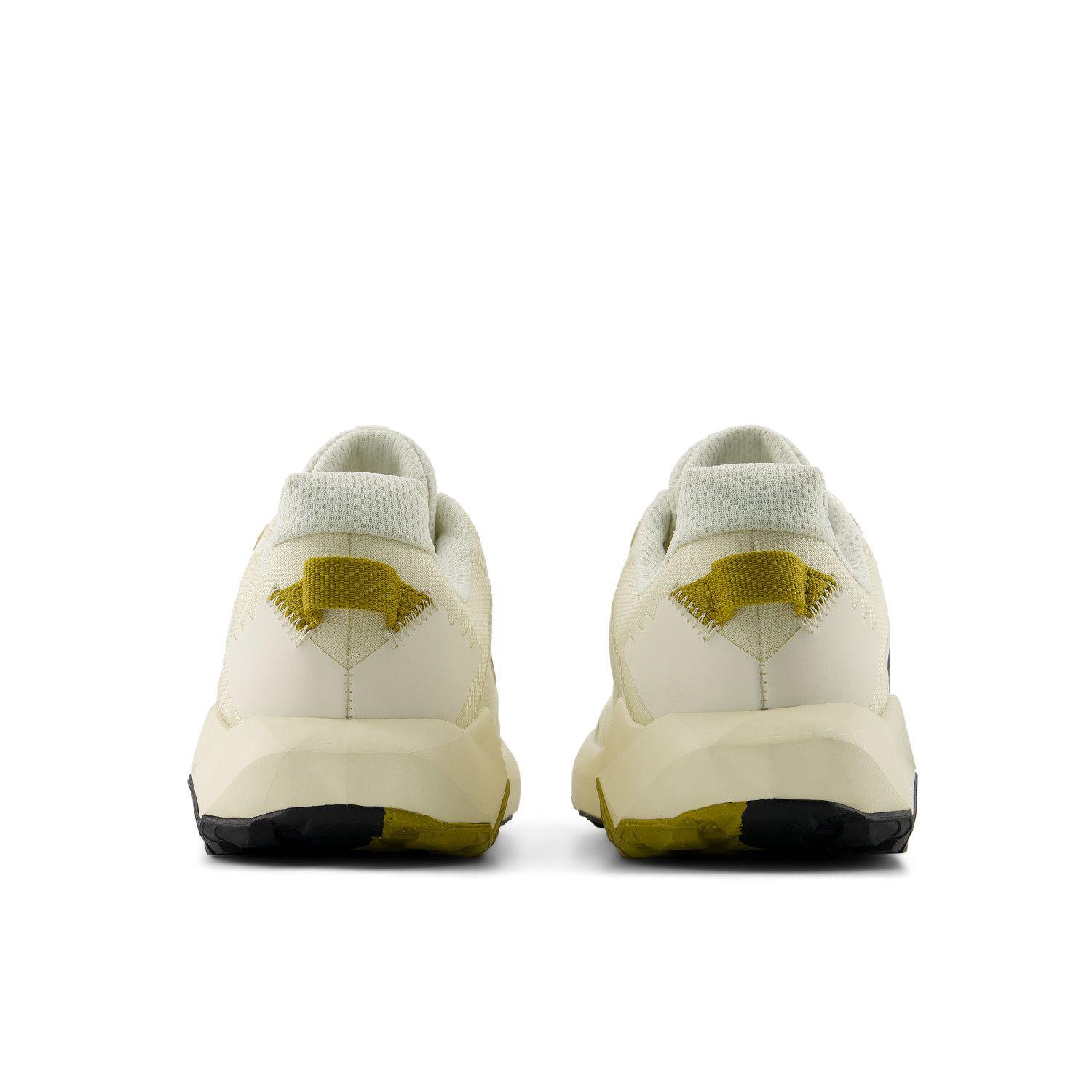 Zapatillas Trail Hombre New Balance Dynasoft v6 Aamarillas-5