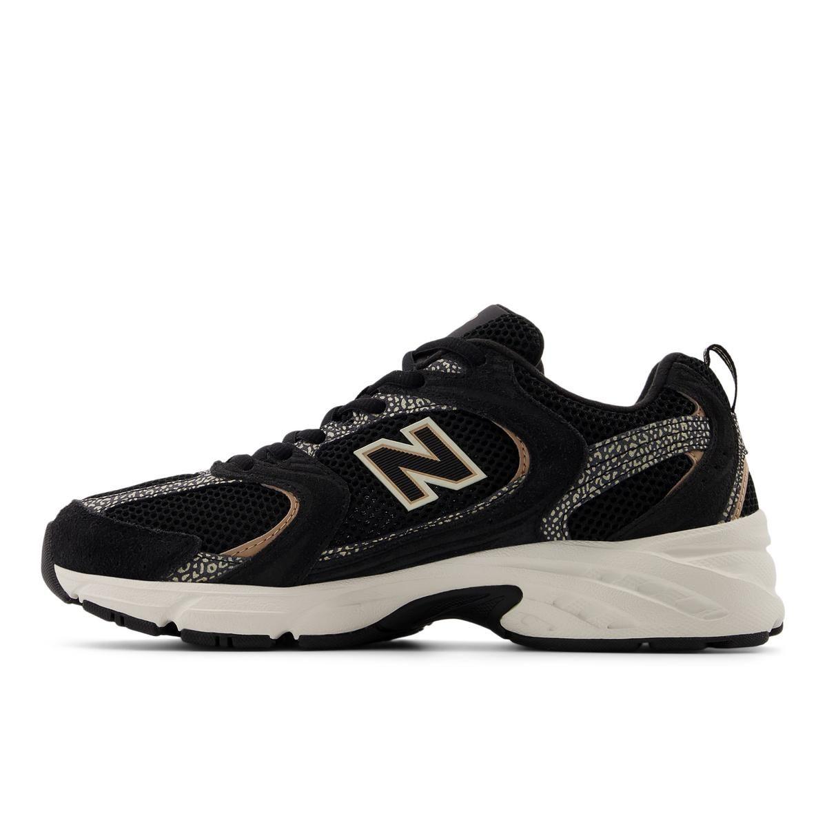 Zapatillas Urbanas Mujer New Balance 530 Negra/Blanco-1