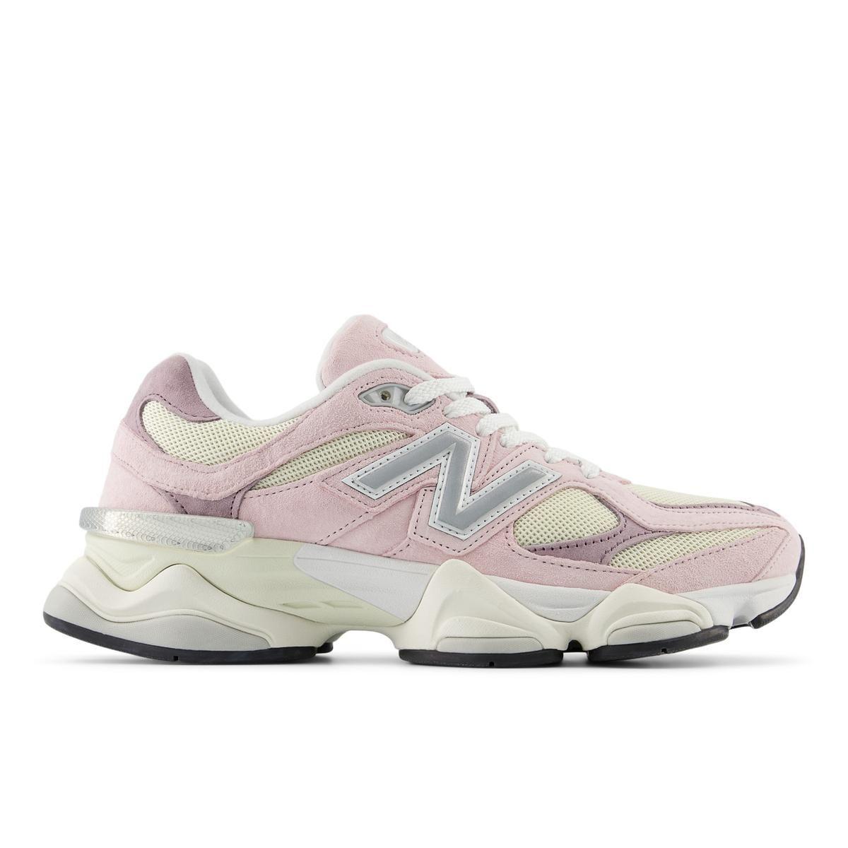 Zapatillas Urbanas Unisex New Balance 9060 Rosada-0