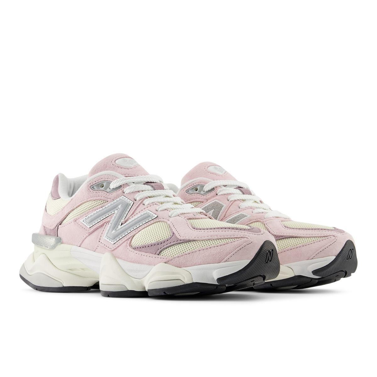 Zapatillas Urbanas Unisex New Balance 9060 Rosada-3