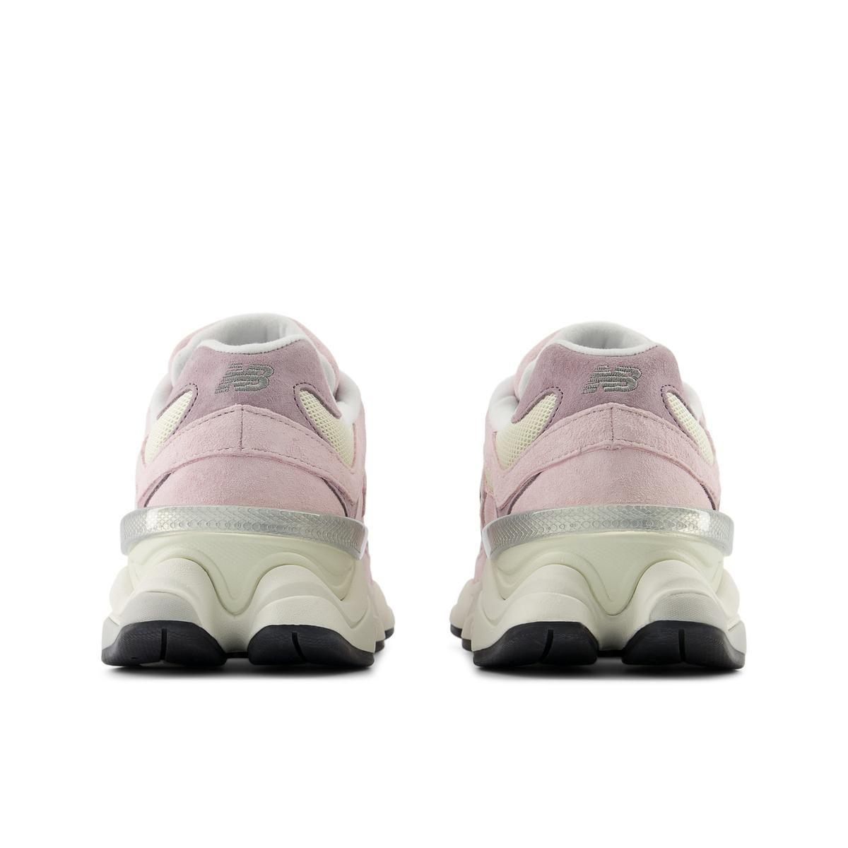 Zapatillas Urbanas Unisex New Balance 9060 Rosada-4