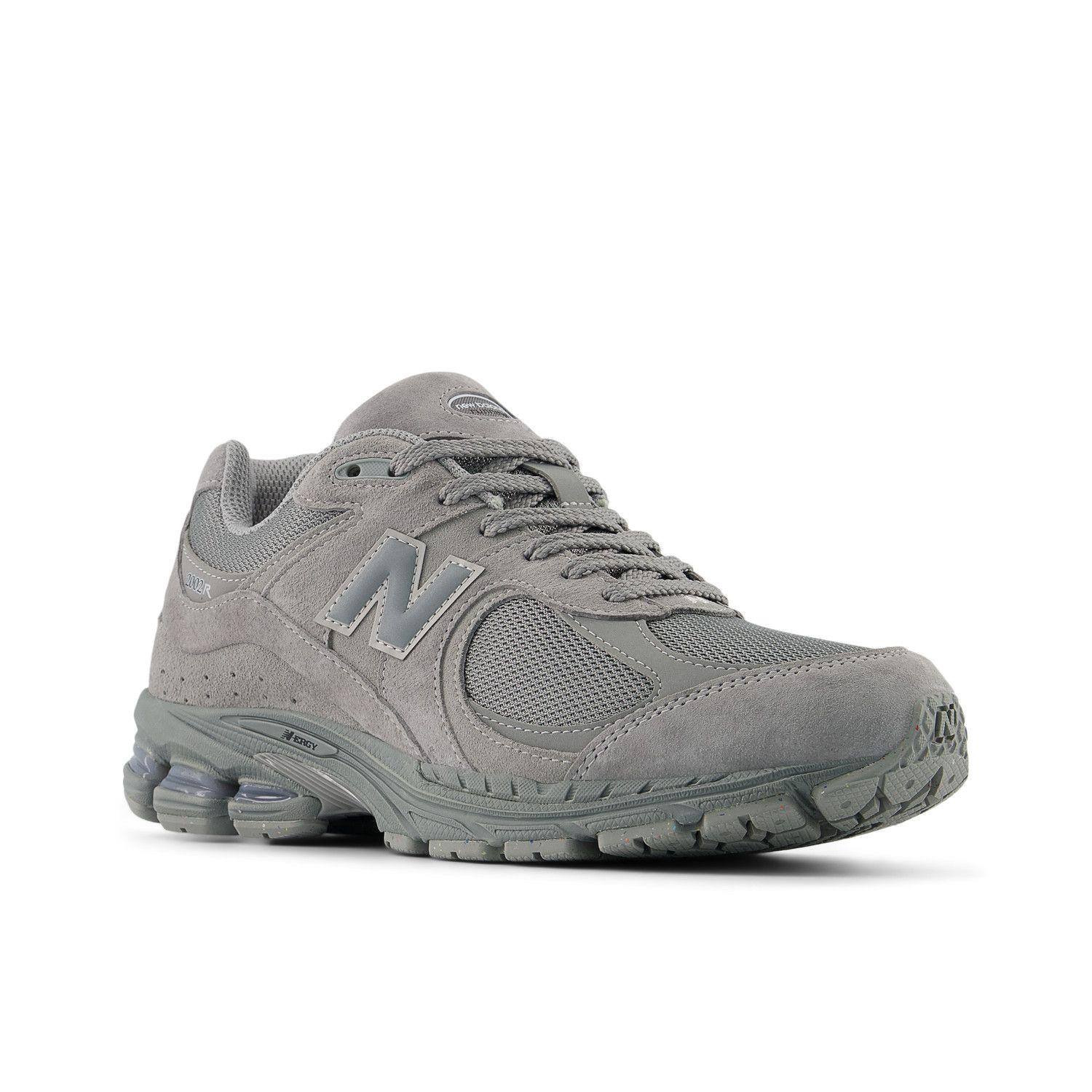 Zapatillas Urbanas Unisex New Balance 2002 R Gris Claro-3