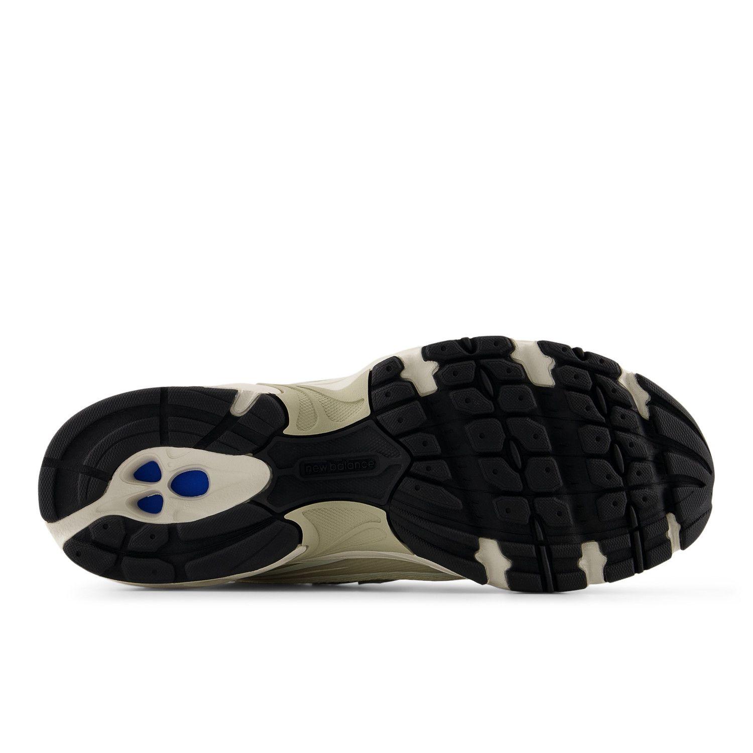 Zapatillas Urbanas Unisex New Balance 740 Blancas/Beige-4