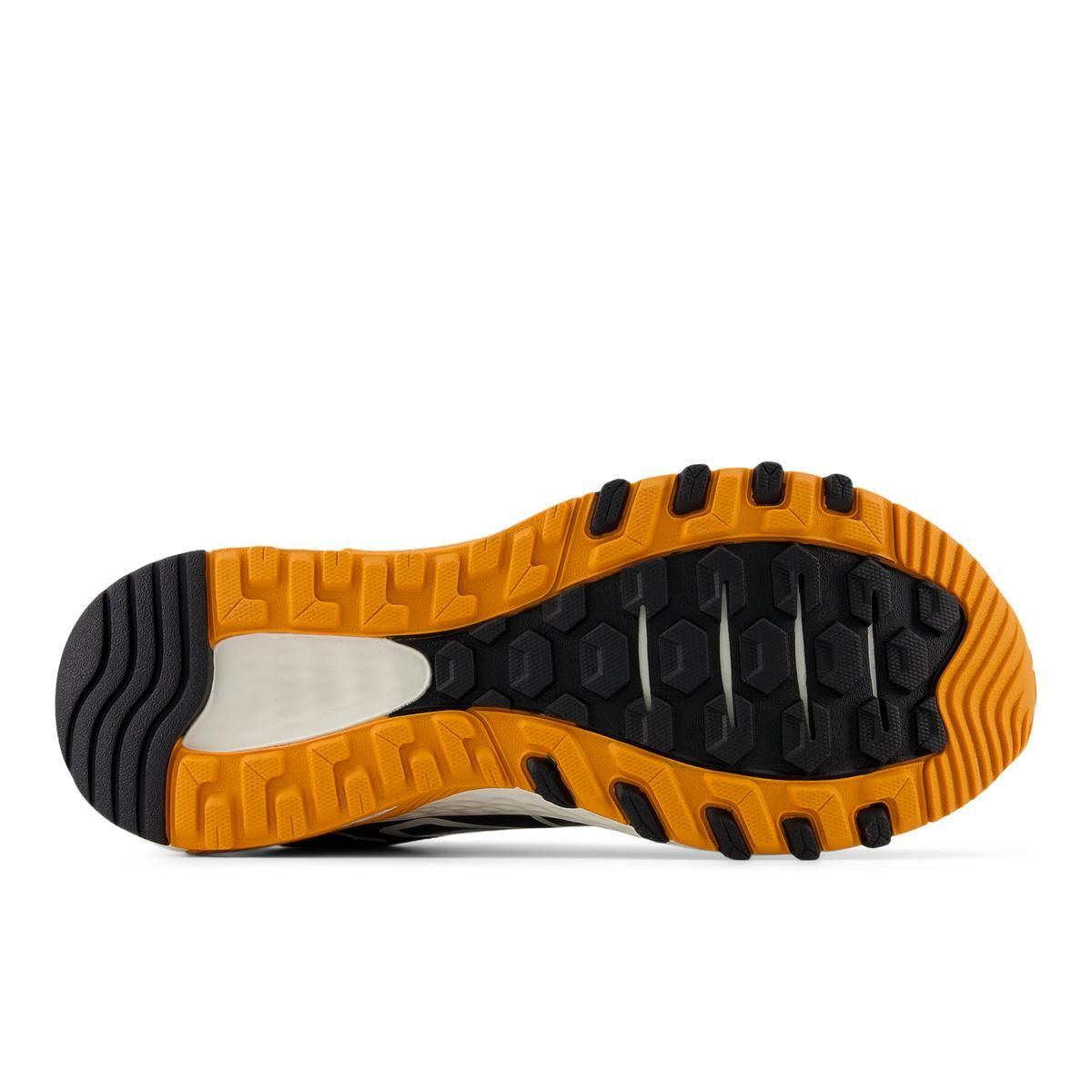 Zapatillas Trail Running Hombre New Balance 410 v8 Negra-4