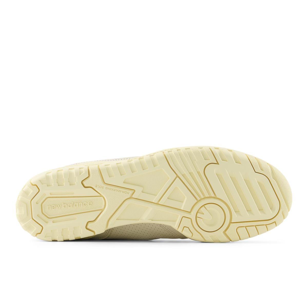 Zapatillas Urbanas Hombre New Balance 550 Beige/Verde-4