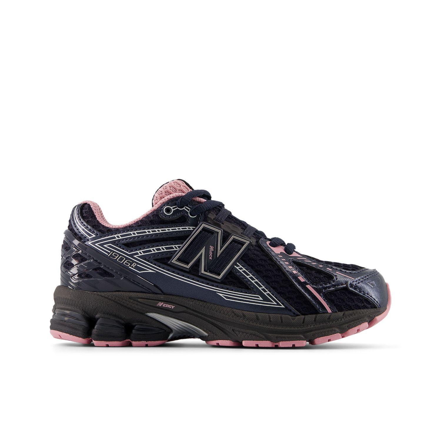 Zapatillas Urbanas Niños New Balance 1906 R Negras/Rosada-0