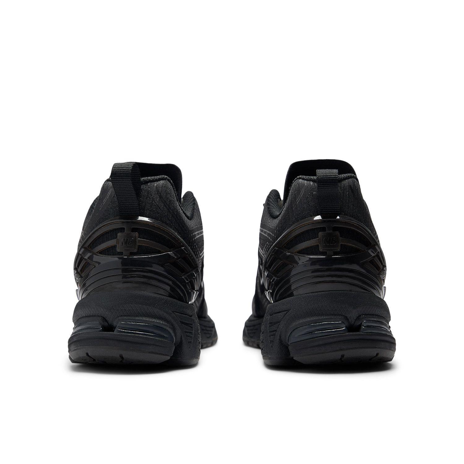 Zapatillas Urbanas Hombre New Balance 1906 R Negra-5