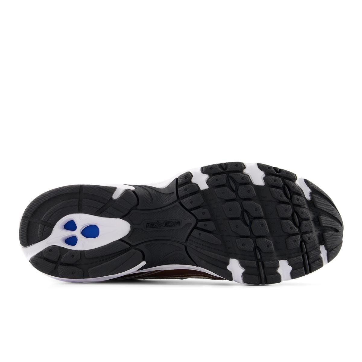 Zapatillas Urbanas Unisex New Balance 740 Blanca/Café-4
