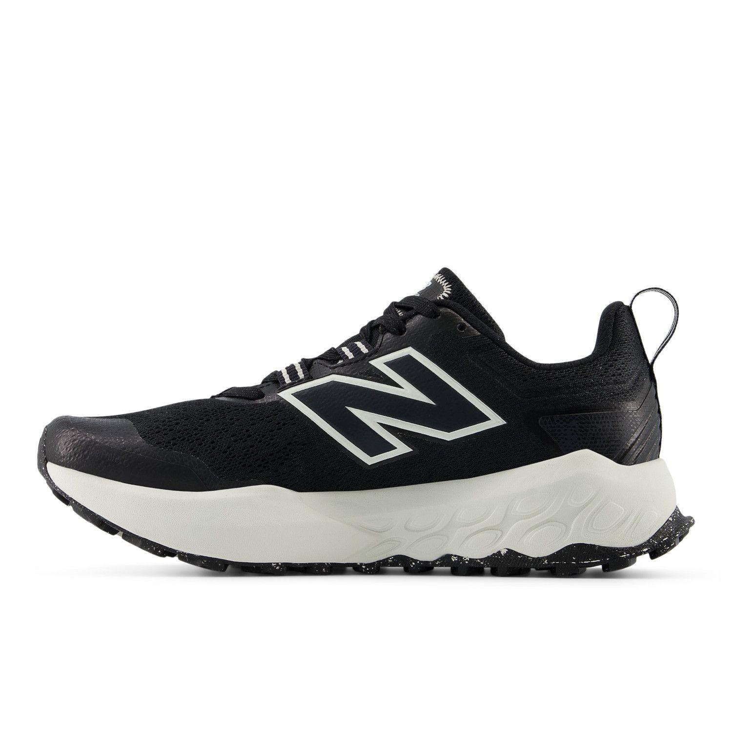 Zapatillas Trail Running Mujer New Balance Garoe V2 Negra-1
