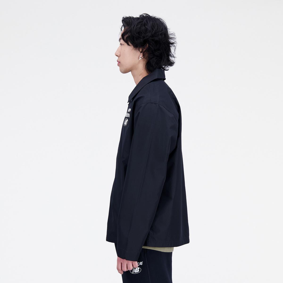 Chaqueta Lifestyle Hombre New Balance Essentials Negra-2