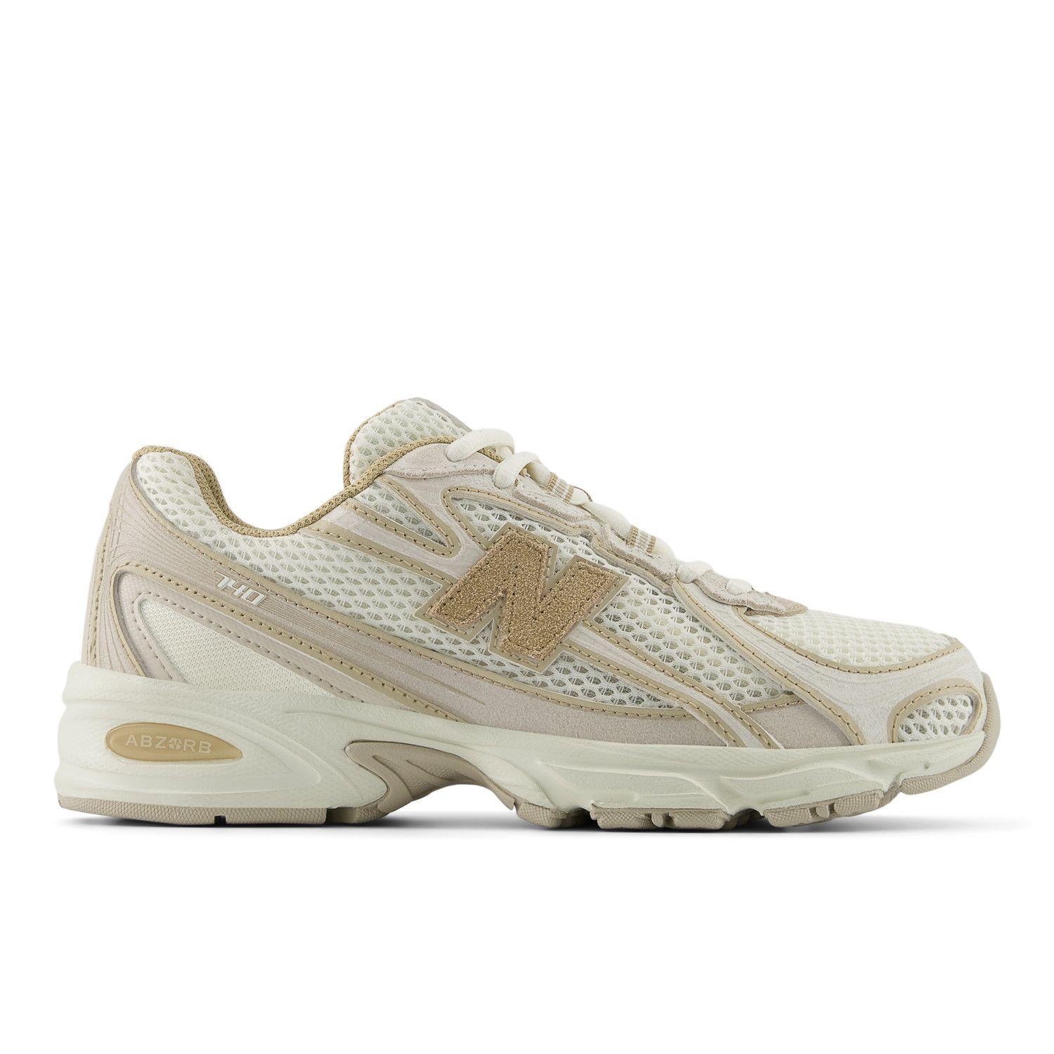 Zapatillas Urbanas Unisex New Balance 740 Café/Blanca-0