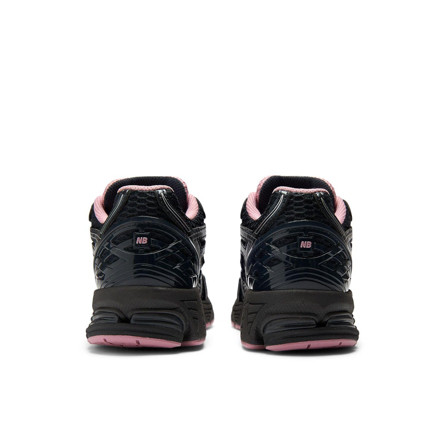 Zapatillas Urbanas Niños New Balance 1906 R Negra/Rosa-5
