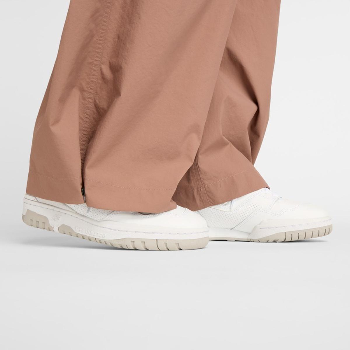 Pantalón Lifestyle Mujer New Balance Woven Cargo Café-5