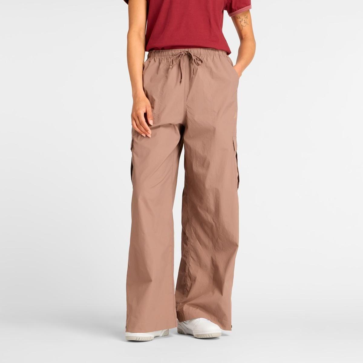 Pantalón Lifestyle Mujer New Balance Woven Cargo Café-7