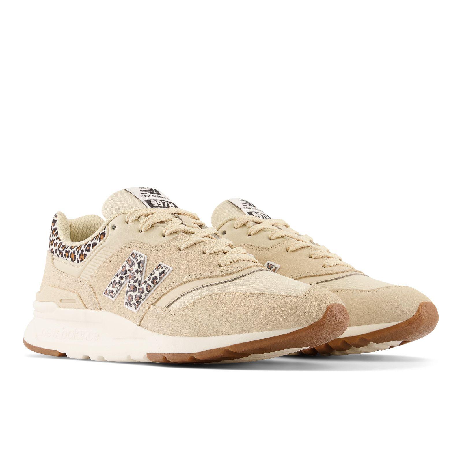 Zapatillas Urbanas Mujer New Balance 997 Beige-2